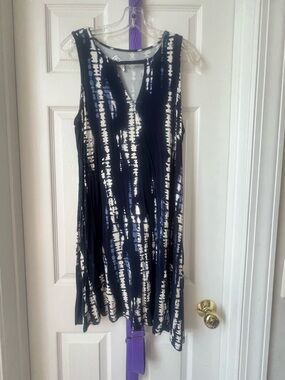 Maurices Navy and White Tie-Dye Sleeveless Shift Dress